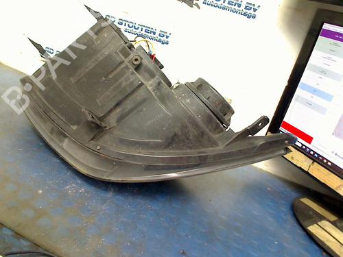 Left headlight VW CRAFTER 30-50 Van (2E_) 2.0 TDI | BP31181096C28 - Image 3