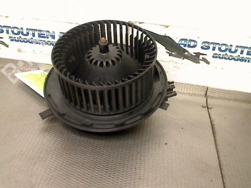 Used Heater blower motor VW GOLF VII (5G1, BQ1, BE1, BE2) e-Golf (115 hp) 31353312