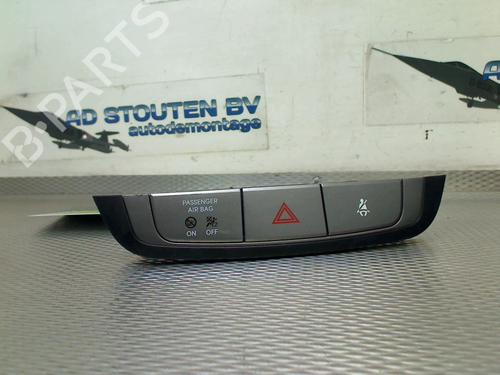 Used Warning switch HYUNDAI ix35 (LM, EL, ELH) 2.0 CRDi (184 hp) 24202983