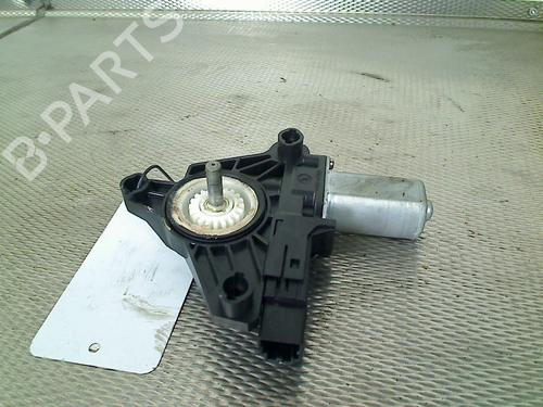 Left front window motor VOLVO V40 Hatchback (525) T4 GTDi | BP33687024E21 - Image 4