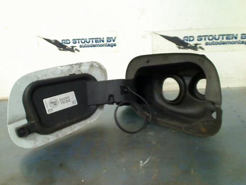 Fuel flap VW POLO VI (AW1, BZ1, AE1) 1.6 TDI | BP24039768C131 