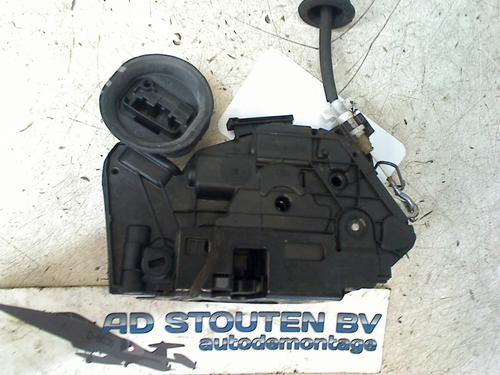 Rear left lock VW GOLF VI (5K1) 1.6 TDI | BP11261514C100 