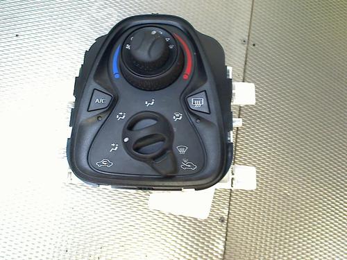 Climate control PEUGEOT 108 1.0 VTi 72 | BP39585459I5 - Image 6