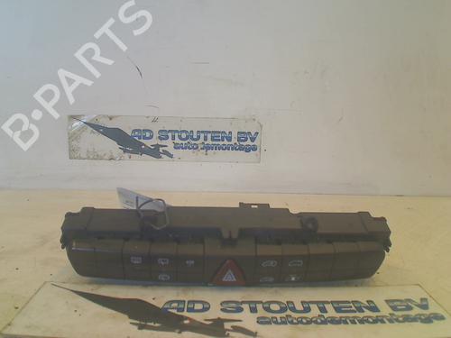 Used Warning switch MERCEDES-BENZ VITO / MIXTO Van (W639) 115 CDI (639.601, 639.603, 639.605) (150 hp) 13125666