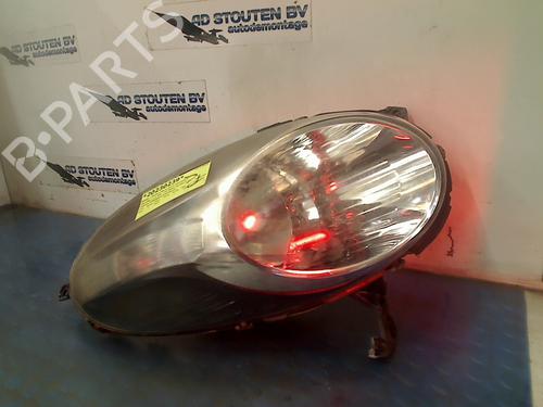 Used Right headlight NISSAN MICRA III (K12) 1.2 16V (80 hp) 12590447