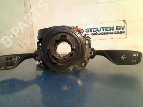 Used Steering column stalk BMW 5 Touring (G31) 520 i (184 hp) 13702723