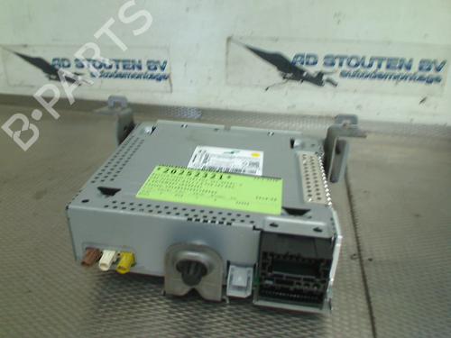 Used Radio RENAULT CAPTUR I (J5_, H5_) 1.2 TCe 120 (118 hp) 30435362