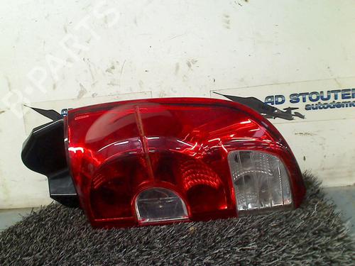 Højre baglygte MITSUBISHI COLT VI (Z3_A, Z2_A) 1.3 (Z21A) (95 hp) 31039914