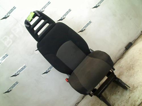 Used Left front seat Left front seat IVECO DAILY V Van 29S13, 29L13, 35C13, 35S13, 40C13, 40S13 (126 hp) 33245306 33245306
