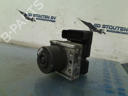 Used ABS pump OPEL AGILA (A) (H00) 1.2 16V Twinport (F68) (80 hp) 15526090