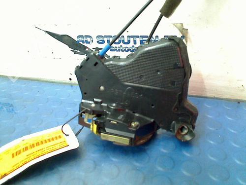 Used Front left lock TOYOTA COROLLA Verso (ZER_, ZZE12_, R1_) 1.8 (ZNR11_, ZNR11R) (129 hp) 11261420
