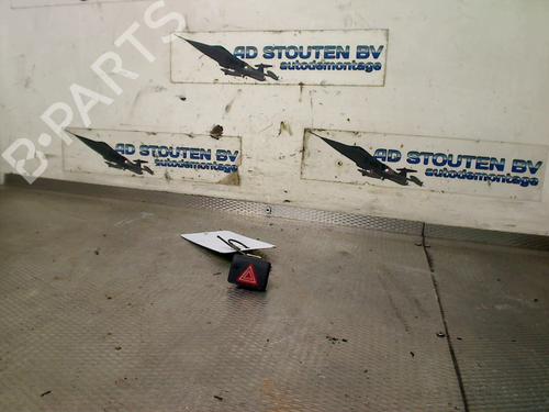 Used Warning switch AUDI A4 B7 Avant (8ED) 2.0 (130 hp) 30121128