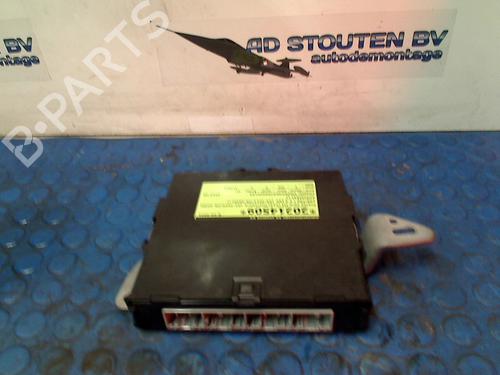 Used Electronic module TOYOTA YARIS (_P13_) 1.5 Hybrid (NHP130_, NHP130) (101 hp) 11262559
