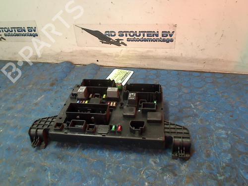 Used Fuse box OPEL ASTRA J (P10) 1.6 (68) (115 hp) 11764446