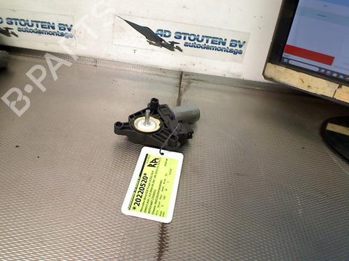 Używane Silniczek podnośnika szyby tylnej prawej MERCEDES-BENZ GLE Coupe (C292) 350 d 4-matic (292.323, 292.324) (258 hp) 32228834