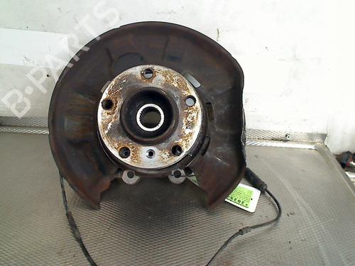 Venstre hjullejehus spindel BMW 1 (F20) 118 i (136 hp) 32382311