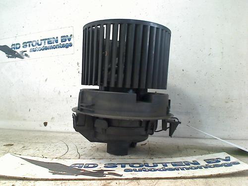 Heater blower motor RENAULT CLIO IV (BH_) 1.5 dCi 75 | BP11261564M62 