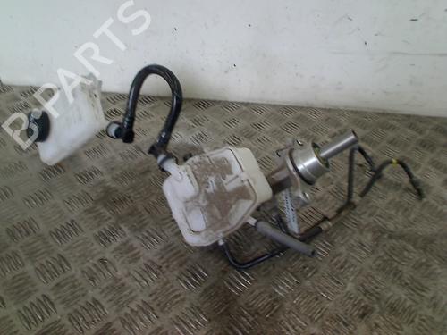 Used Brake master cylinder RENAULT TRAFIC III Van (FG_) 1.6 dCi 145 (FGMG) (145 hp) 11308843