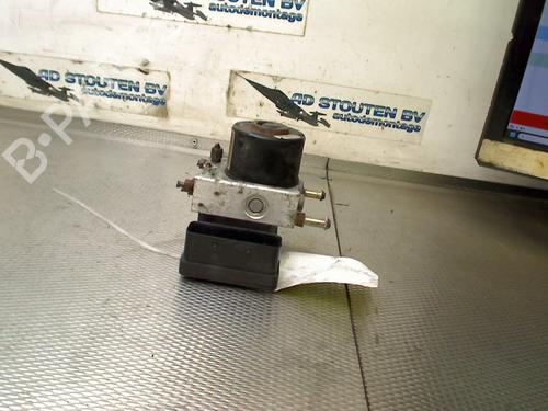 Używane Pompa ABS SUZUKI SWIFT III (MZ, EZ) 1.3 (RS413, ZC11S) (92 hp) 29965382