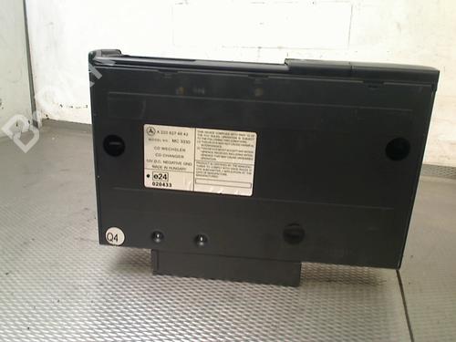 Used Electronic module Electronic module MERCEDES-BENZ S-CLASS (W220, V220) S 320 CDI (220.025, 220.125) (204 hp) 33840101 33840101