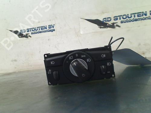 Used Headlight switch BMW 5 Touring (E61) 520 i (170 hp) 17576670