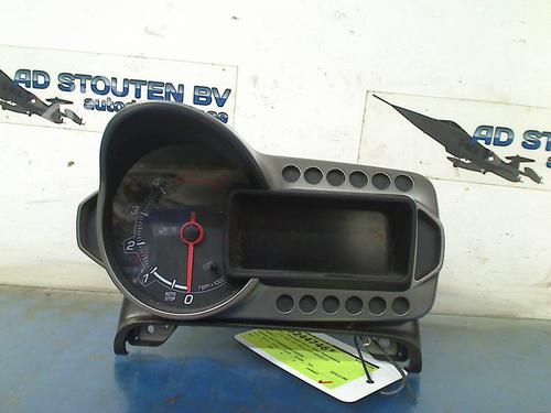 Used Instrument cluster Instrument cluster 21382209 21382209
