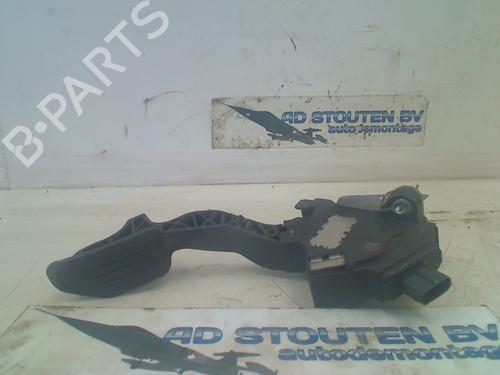 Used Pedal TOYOTA YARIS (_P13_) 1.4 D (NLP130_, NLP130) (90 hp) 13125705