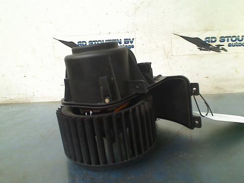 Used Heater blower motor VW TRANSPORTER T5 Van (7HA, 7HH, 7EA, 7EH) 1.9 TDI (102 hp) 17593052
