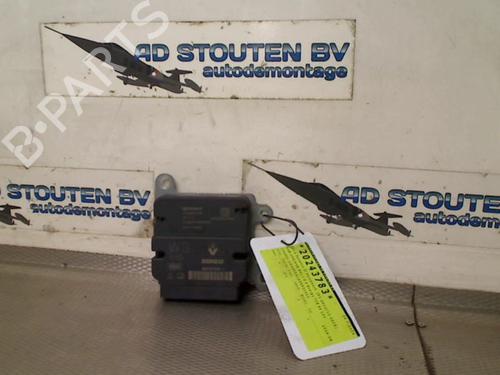 Used ECU airbags DACIA SANDERO II TCe 90 (B8M1, B8MA, B8AC) (90 hp) 31256787