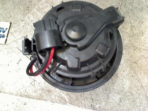 Heater blower motor PEUGEOT 208 I (CA_, CC_) 1.2 VTI 82 | BP11319569M62 