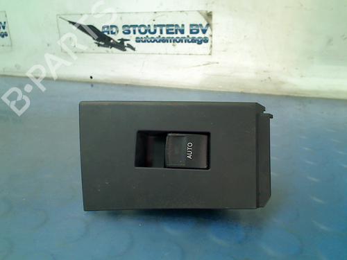 Used Switch TOYOTA AURIS Estate (_E18_) 1.8 Hybrid (ZWE186_, ZWE186R, ZWE186H) (136 hp) 11303282