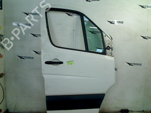 Right front door VW CRAFTER 30-50 Van (2E_) 2.5 TDI BP27291426C3