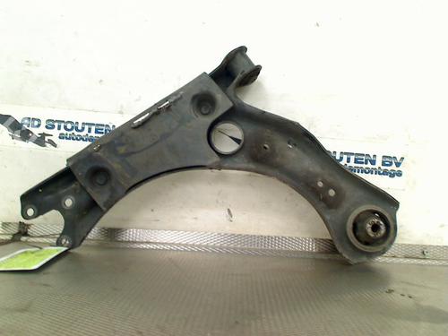 Højre fortil bærearm VW POLO VI (AW1, BZ1, AE1) 1.0 (75 hp) 33011071