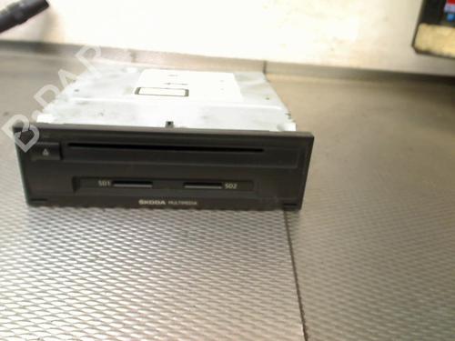 Used Electronic module Electronic module SKODA OCTAVIA III Combi (5E5, 5E6) 1.6 TDI (105 hp) 33735908 33735908