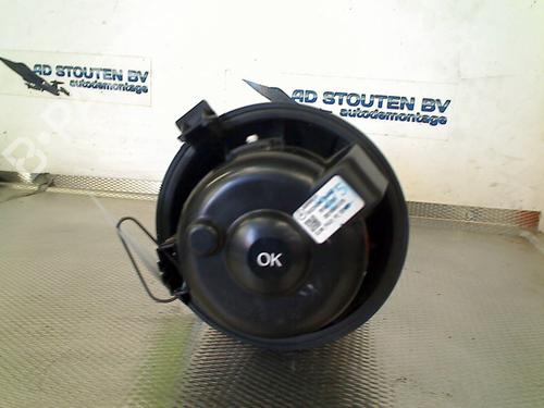 Varmeblæser OPEL CORSA F (P2JO) 1.2 (68) (101 hp) 24606102
