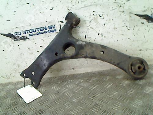 Used Left front suspension arm TOYOTA COROLLA Verso (ZER_, ZZE12_, R1_) 1.8 (ZNR11_, ZNR11R) (129 hp) 11260307