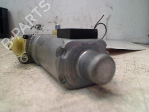 Right front window motor HYUNDAI i30 Estate (FD) 1.6 | BP11304494E20 