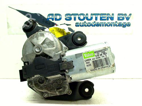 Used Rear wiper motor LANCIA DELTA III (844_) 1.4 (844.AXB1A) (150 hp) 11296793