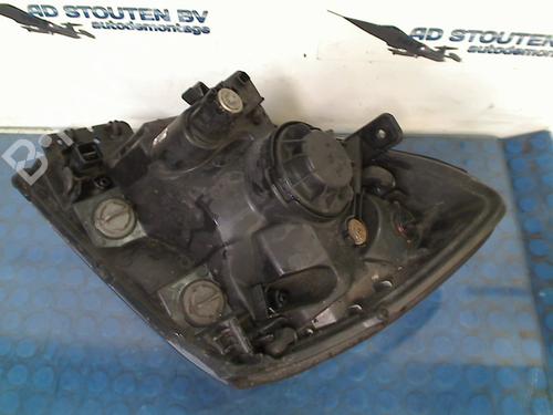 Right headlight KIA SPORTAGE II (JE_, KM_) 2.0 i 16V | BP14997797C29
