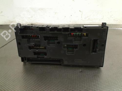 Used Fuse box Fuse box 36432135 36432135