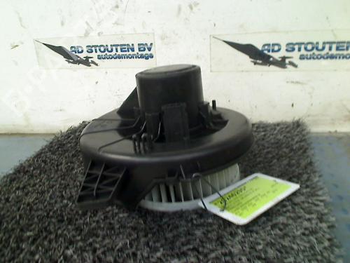 Ventilator motor AUDI A1 (8X1, 8XK) 1.2 TFSI (86 hp) 22925541