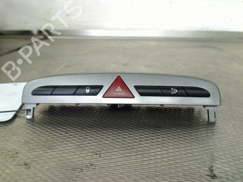 Used Warning switch PEUGEOT 308 I (4A_, 4C_) 1.6 16V (120 hp) 30450804