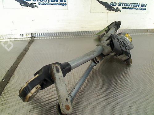 Front wipers mechanism RENAULT MEGANE III Grandtour (KZ0/1) 1.5 dCi (KZ09, KZ0D, KZ1G, KZ29, KZ14, KZ1W, KZ10, KZ1F,... | BP24653229C83 