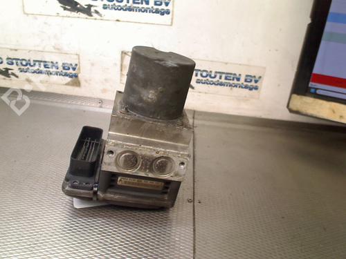 Pompe ABS BMW X5 (E70) xDrive 35 i (306 hp) 31048858