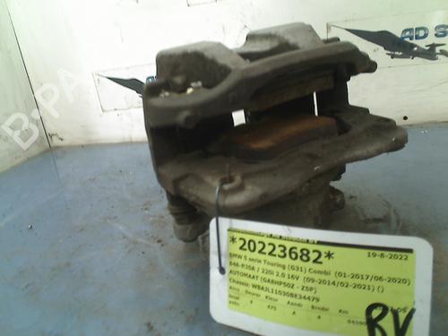 Used Right front brake caliper BMW 5 Touring (G31) 520 i (184 hp) 13703224