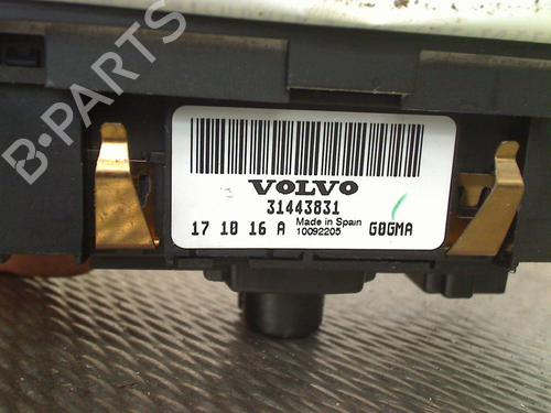 Switch VOLVO V40 Hatchback (525) T2 | BP39585448I30 - Image 6