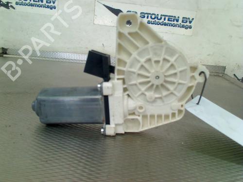 Used Left front window motor MERCEDES-BENZ S-CLASS (W221, V221) S 350 BlueTec (221.026, 221.126) (258 hp) 30901761