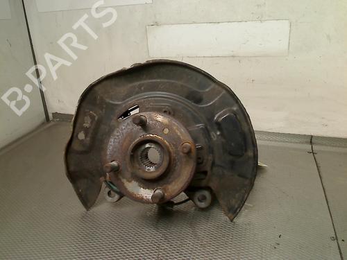 Used Right front steering knuckle Right front steering knuckle TOYOTA YARIS (_P13_) 1.5 Hybrid (NHP130_, NHP130) (101 hp) 32311801 32311801