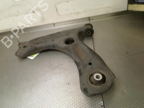 Venstre foran bærearm SKODA FABIA III (NJ3) 1.0 TSI (95 hp) 30765326