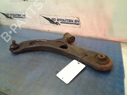 Venstre fortil bærearm SUZUKI SPLASH (EX) 1.0 (A5B310) (65 hp) 13474300